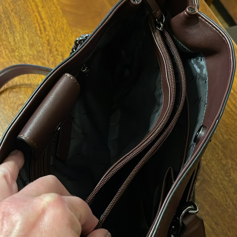 Women's Quilted Tote Bag in Deep Burgundy - Unbranded - Picture 6 of 8